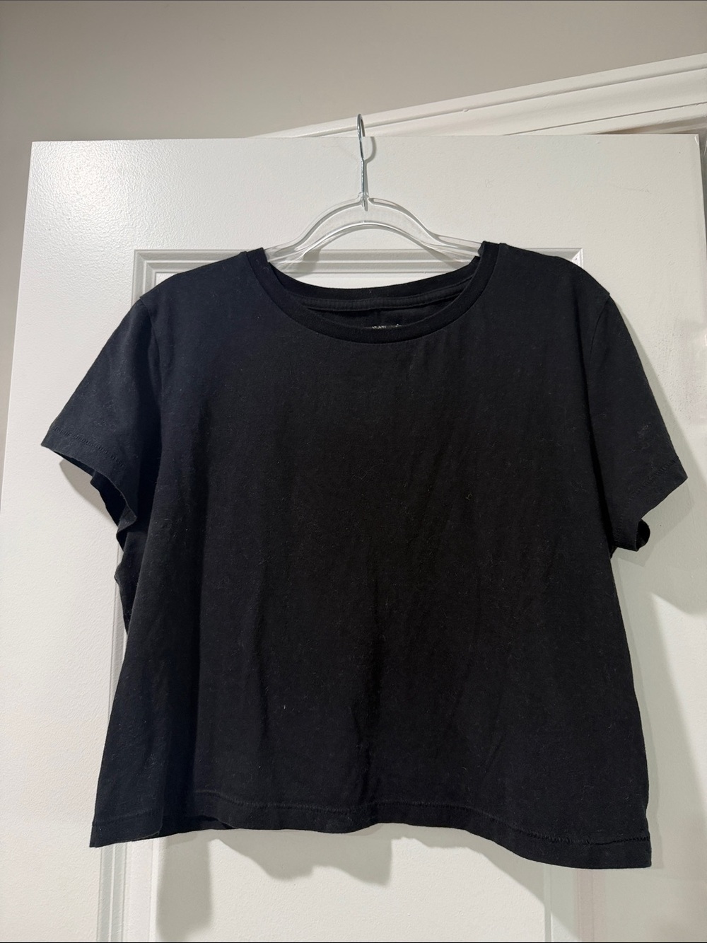 Black Cropped T-Shirt - Women